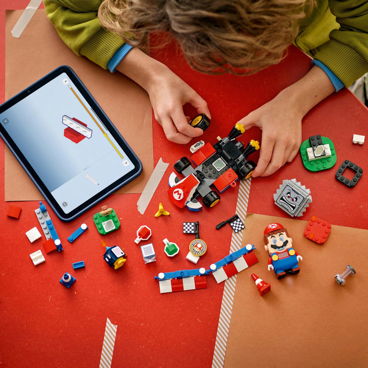 LEGO - Super Mario - Mario Kart™: Interactive LEGO® Mario™ & Standard Kart (72043) LEGO