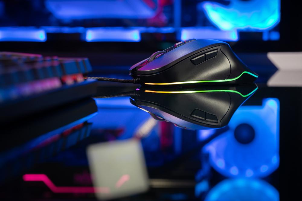 SUREFIRE - Martial Claw Gaming-Maus mit 7 Tasten und RGB-Beleuchtung