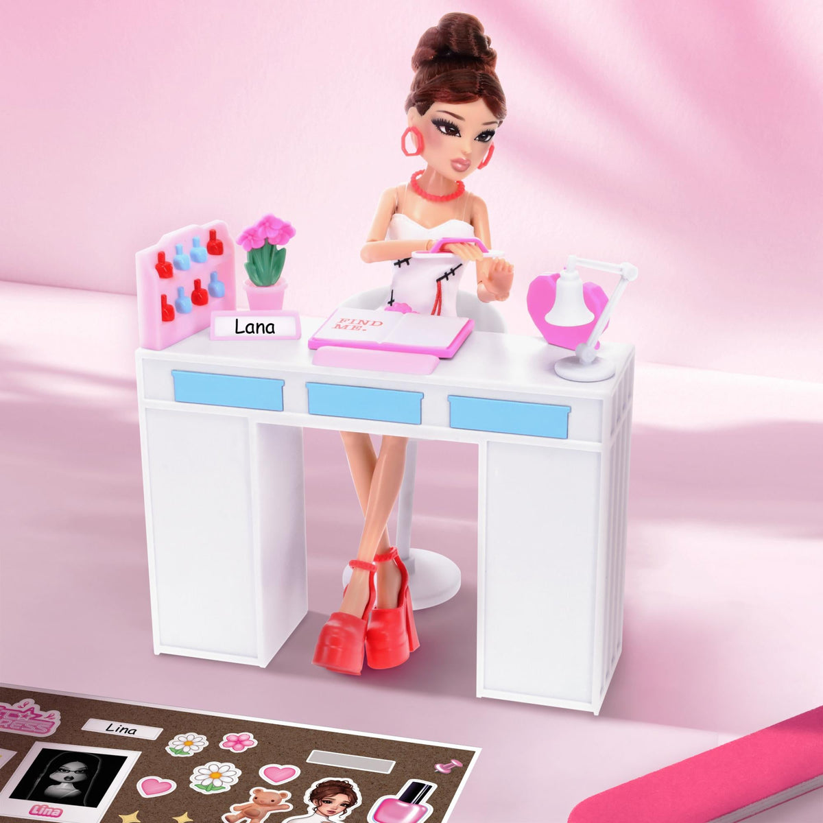 Roblox - Dress to Impress Fashion Doll Deluxe Set Lana (910377) Roblox
