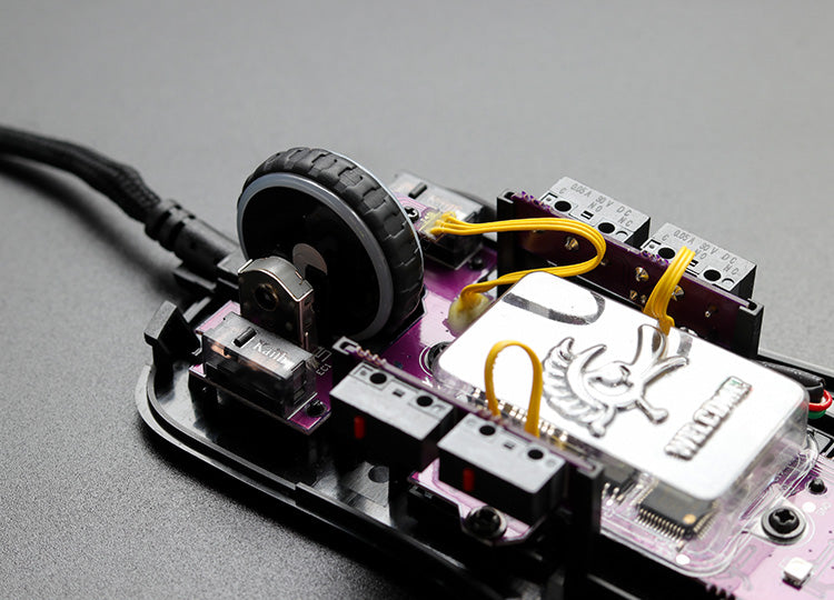 Entenfeder Schwarz & Weiß - Omron D2FC-FK 60M