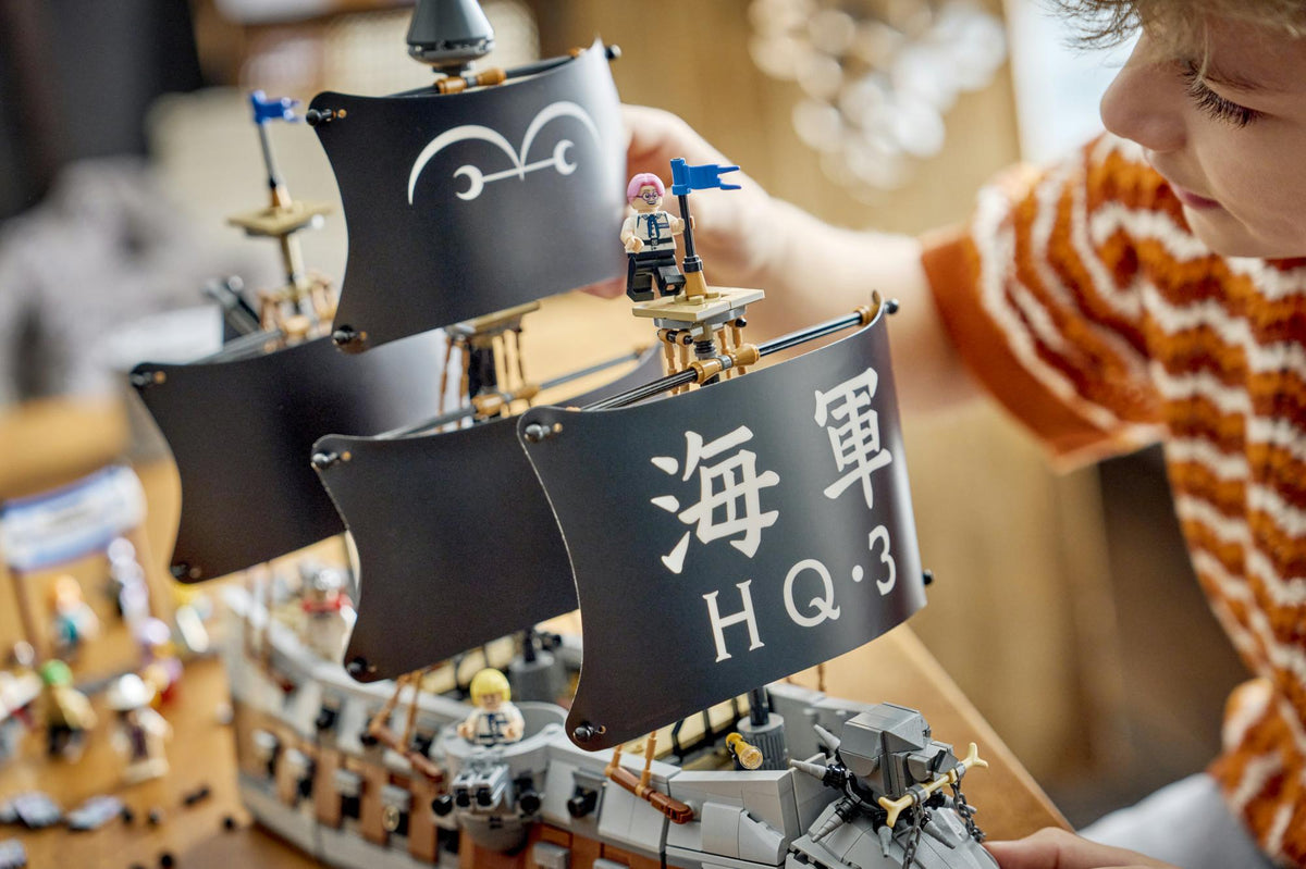 LEGO - ONE PIECE - Garp's Marine Battleship (75646) LEGO