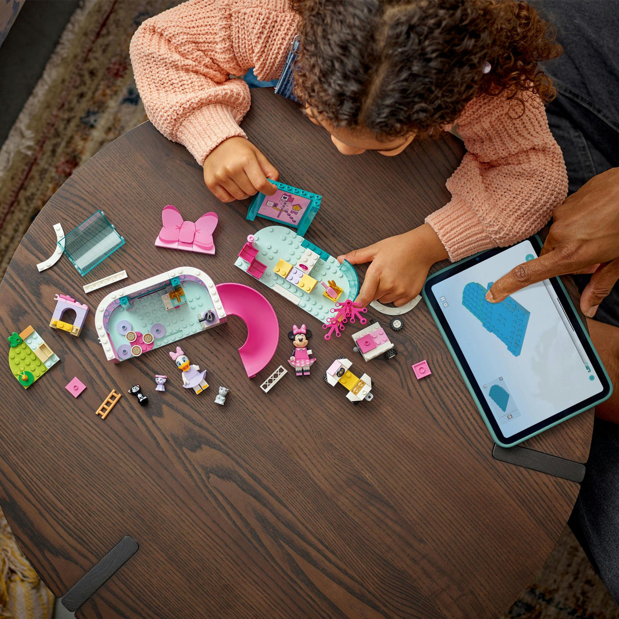 LEGO 43274 Disney Classic Minnie's Pet Hotel LEGO