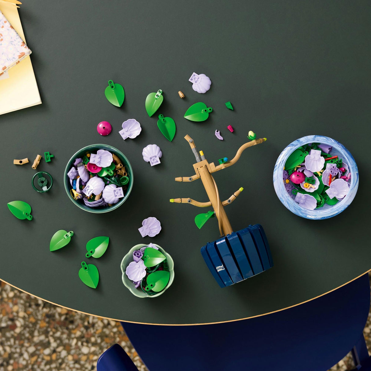 LEGO - Botanicals - Hibiscus (10372) LEGO