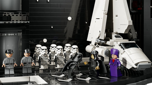 LEGO Star Wars 75419 – Dødsstjernen – hangar med kejserlig færge og figurer