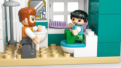 LEGO - DUPLO Town - 3-in-1 Modern Family House with Figures (10470) Lego