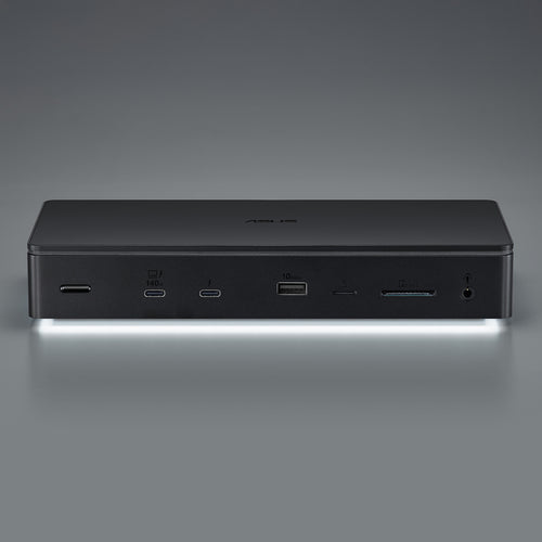 ASUS Master Thunderbolt 5 Dock DC510 – illustreret i brug (vinkel 2)