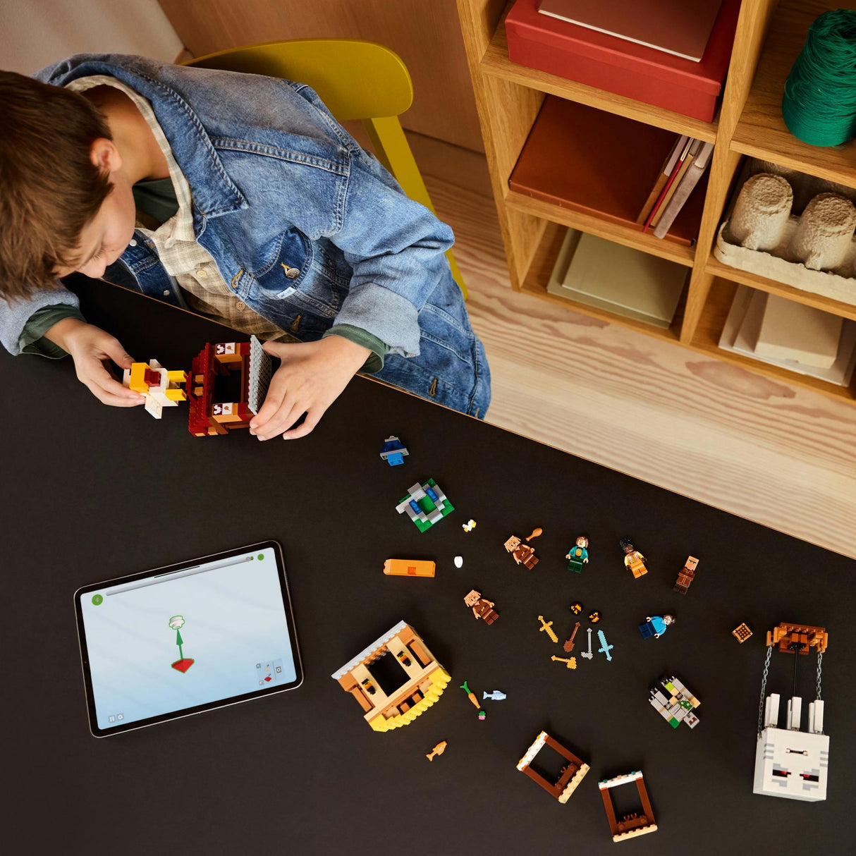 LEGO - Minecraft - The Ghast Balloon Village Attack (21273) LEGO