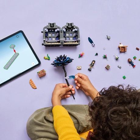 LEGO - Wednesday - Black Dahlia Flower (76784) LEGO