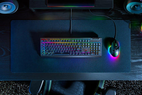 Razer - Blackwidow V4 X - Green Switch - Nordic Razer