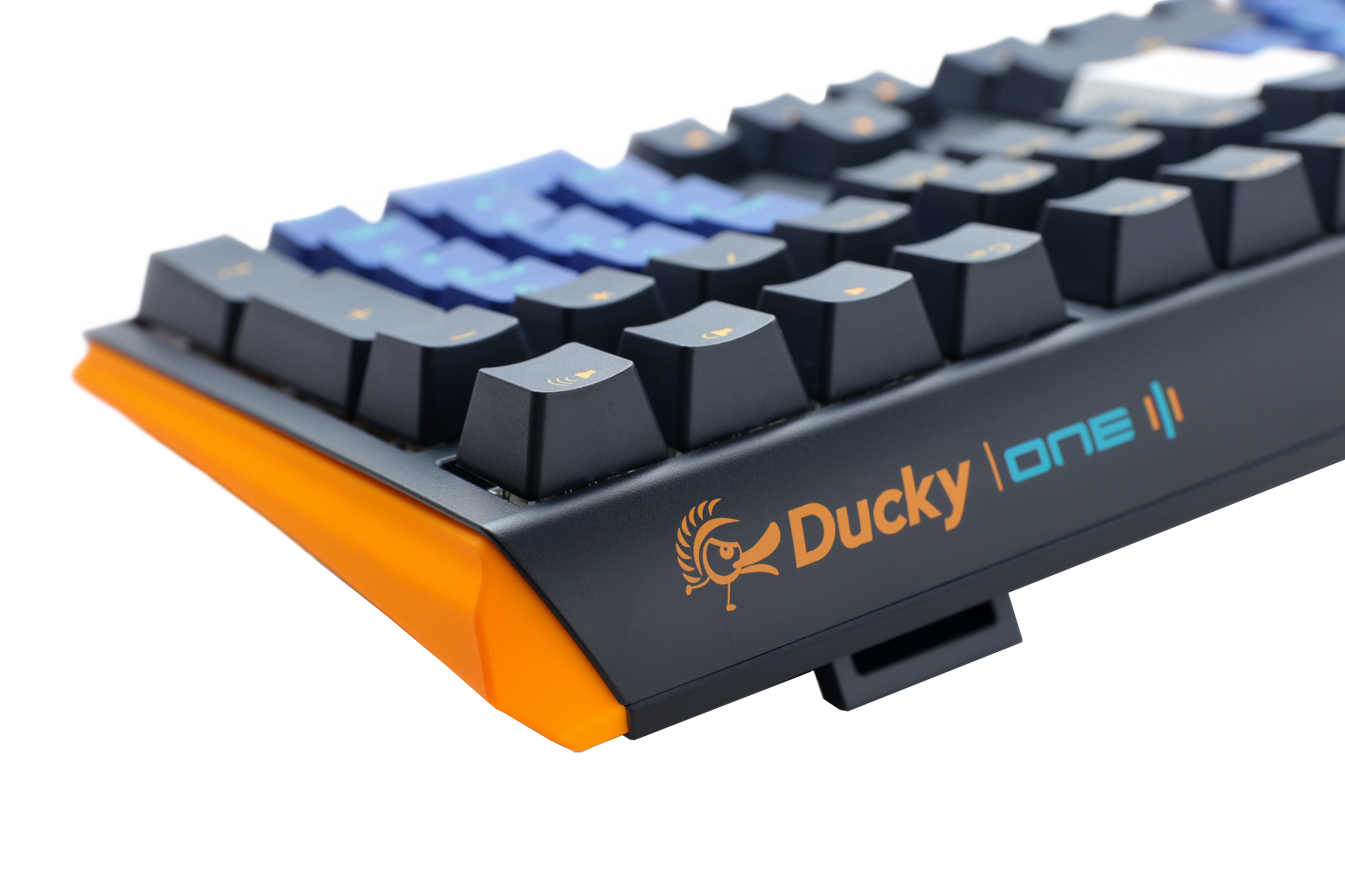 Ducky One 3 – Horizon Nordic – Fullsize – Kirschsilber