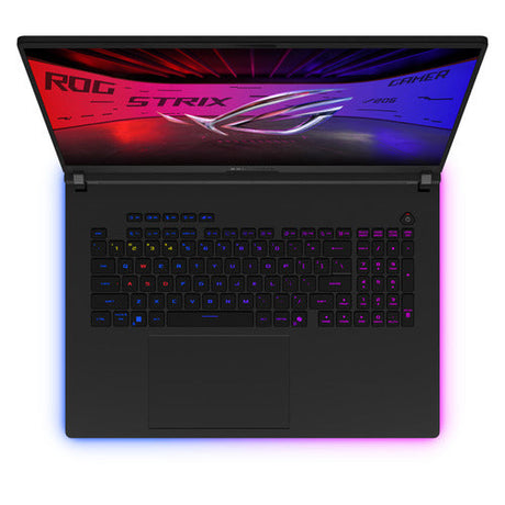 ASUS ROG Strix SCAR 18 G835LXG-TQ378W – taster og arbejdsflade set ovenfra; tastaturlayout illustrativt