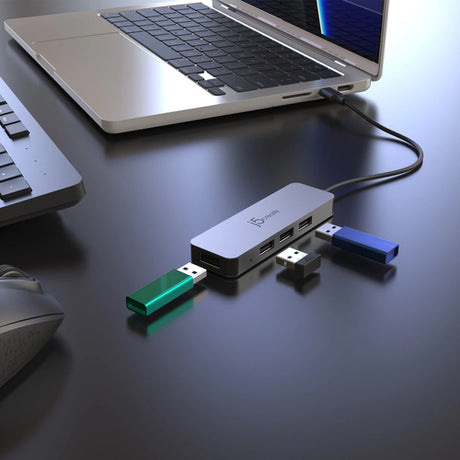 j5create – foldbart laptopstativ med fire USB-A-porte – USB-udstyr ved laptop som eksempel