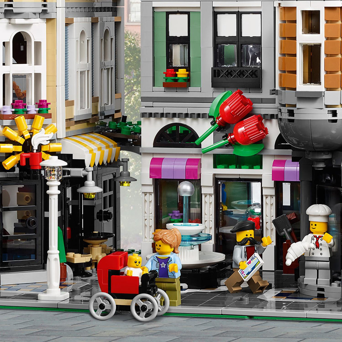 LEGO - Creator - Assembly Square (10255.) LEGO