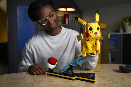 LEGO - Pokémon - Pikachu and Poké Ball (72152) Lego