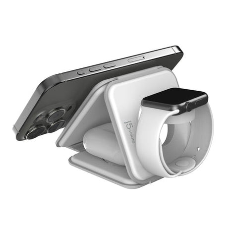 j5create JUPW3215W-N – Qi2 3-i-1 rejseoplader – Telefon og ur som opladningseksempel