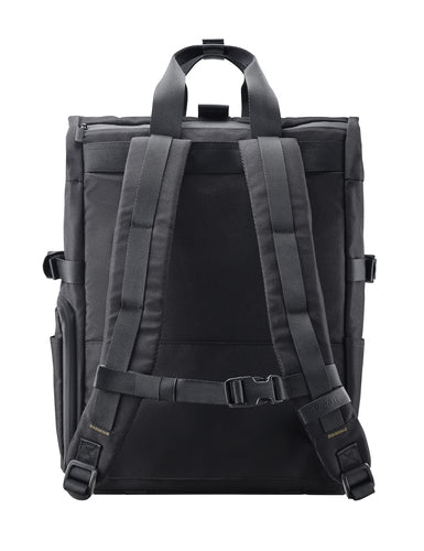 ASUS ProArt PP4600 sort rygsæk bagfra med skulderstropper og brystrem