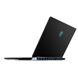 MSI Titan 18 HX A2WJ-1410FRY – bagside af skærm og kabinet