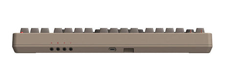 8BitDo Retro 87 Mechanical Keyboard C64 Edition ISO UK – Tilslutninger på bagsiden