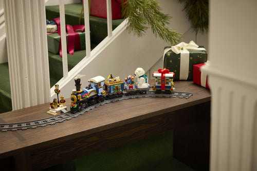 LEGO - Icons - Holiday Express Train (10361) Lego