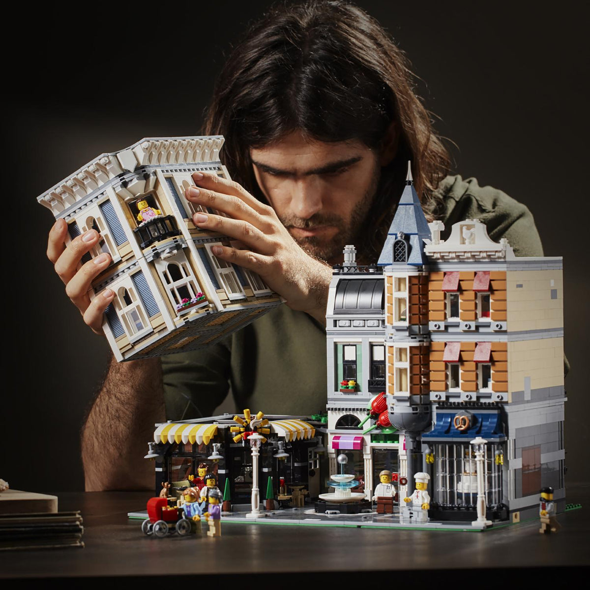 LEGO - Creator - Assembly Square (10255.) LEGO