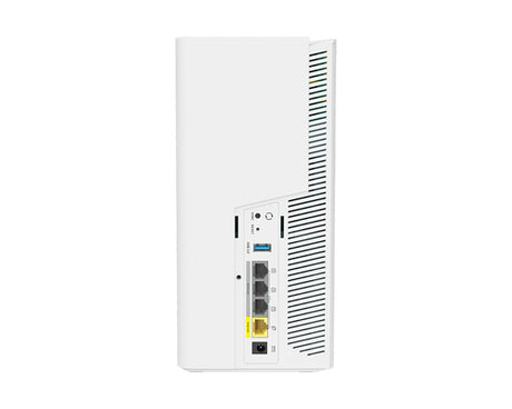MSI Roamii BE Pro med fire Ethernet-porte bagpå