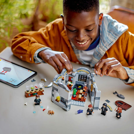 LEGO Harry Potter - Hogwarts™ Castle: Potions Class (76431) LEGO