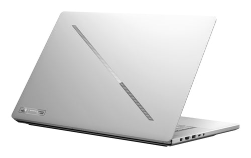 ASUS ROG Zephyrus G16 GU606AR-TB053W – set bagfra (vinkel 2); tastaturlayout illustrativt