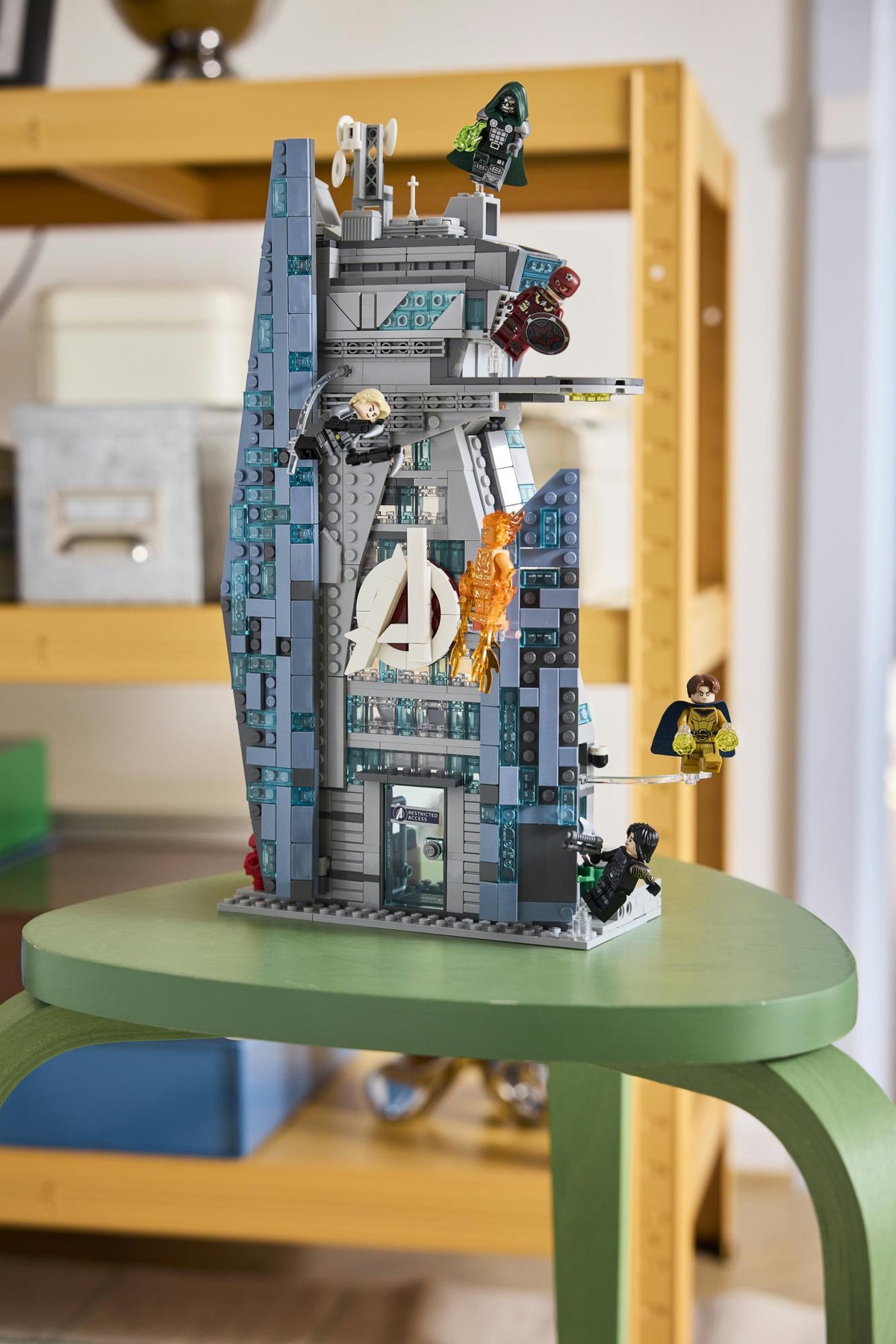 LEGO - Super Heroes - Avengers: Doomsday New Avengers Tower (76352) LEGO