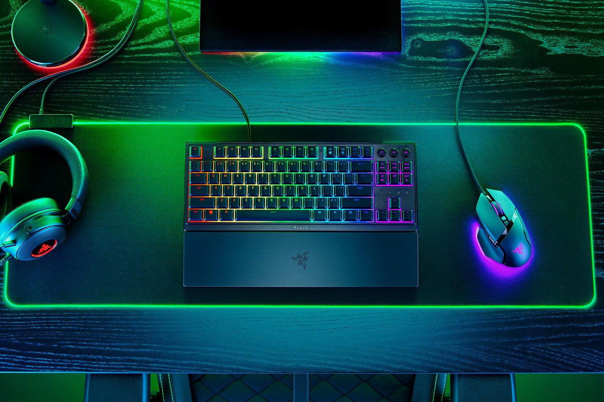 Razer - Ornata V3 Tenkeyless gaming keyboard Nordic Razer