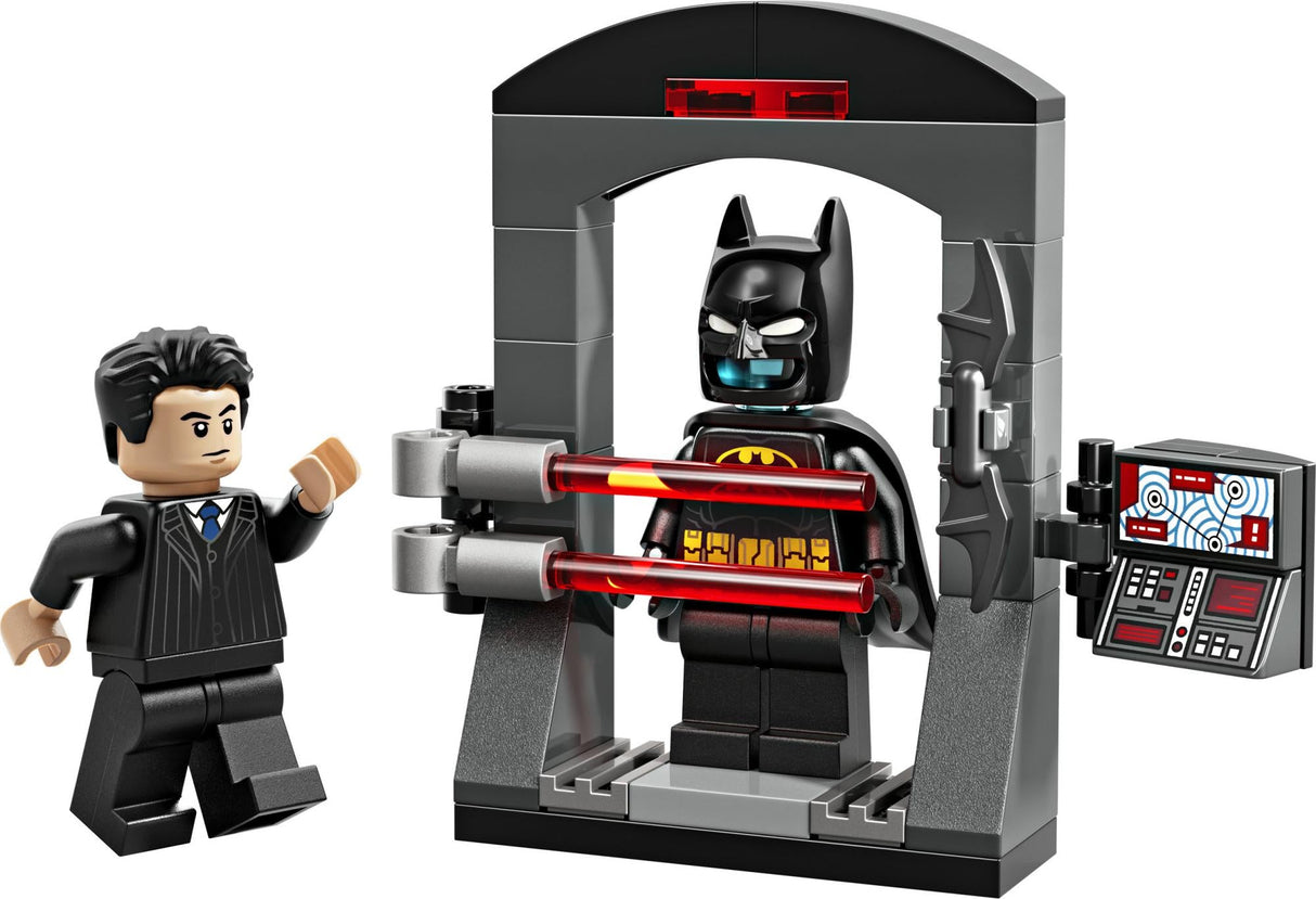 LEGO 30726 Super Heroes Batman: Bruce Wayne and the Batsuit (Polybag) LEGO