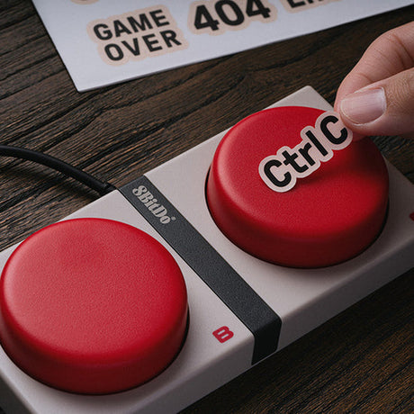 8BitDo Retro 87 Mechanical Keyboard C64 Edition ISO UK – Mærkat på ekstra knap