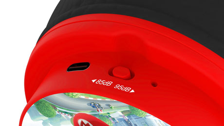 Røde OTL Mario Kart-børnehøretelefoner – nærbillede af USB-port og knapper
