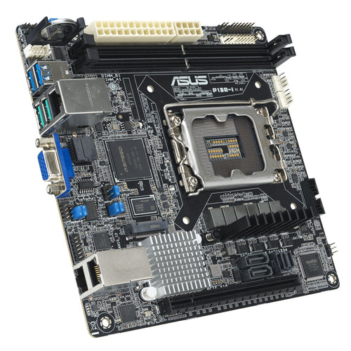 ASUS P13R-I – bundkort set skråt forfra