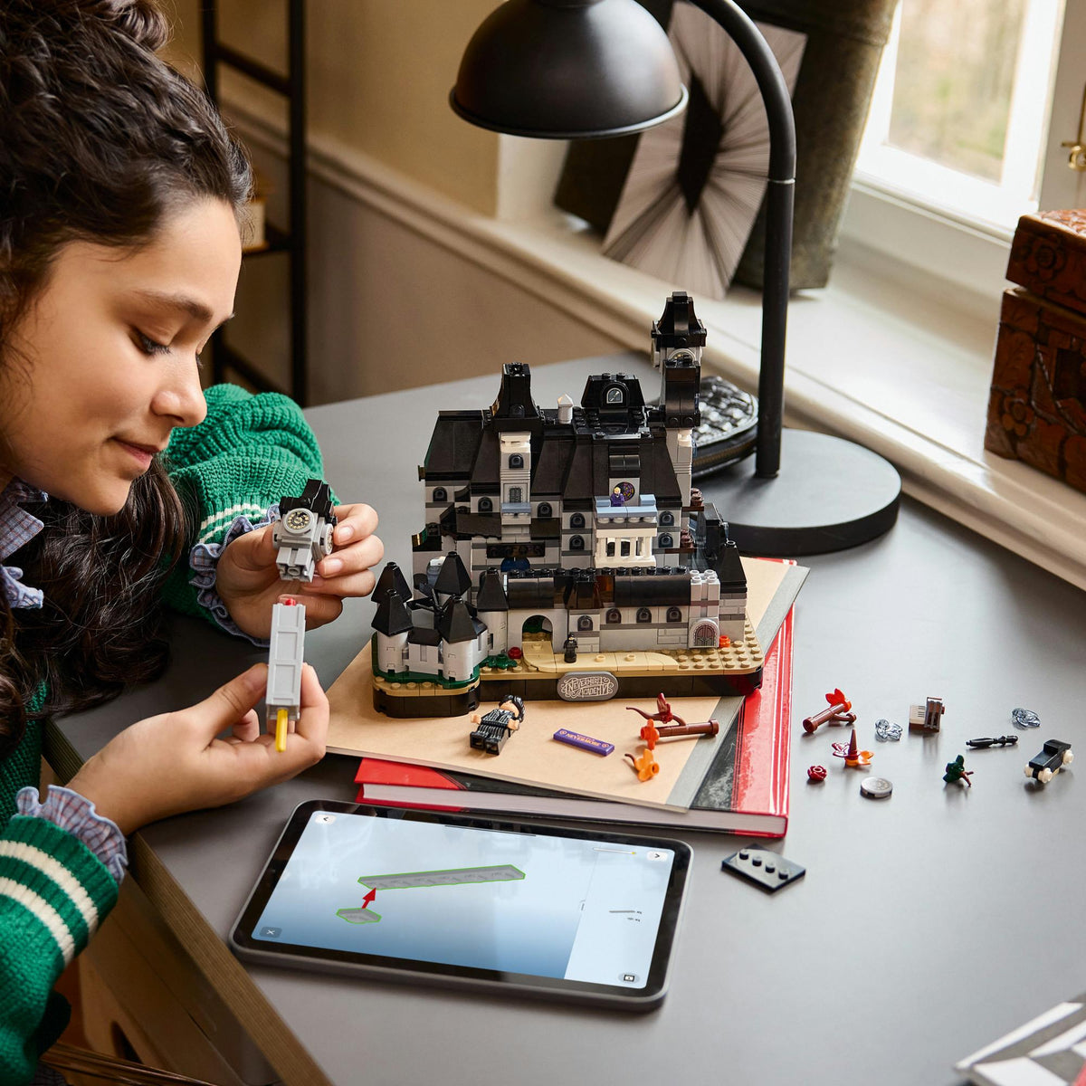 LEGO - Wednesday - Nevermore Academy (76788) LEGO