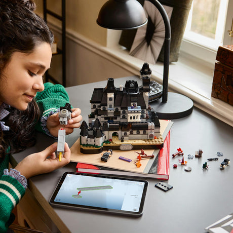 LEGO - Wednesday - Nevermore Academy (76788) LEGO