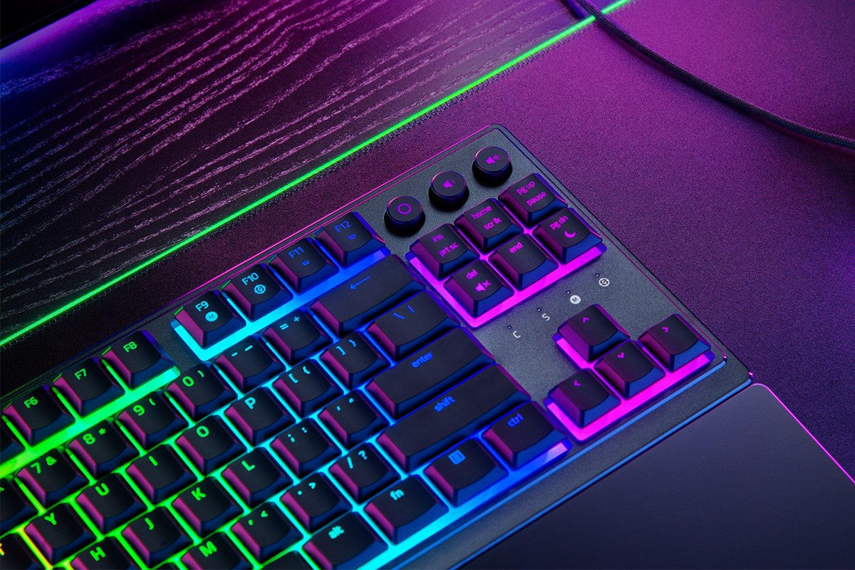 Razer - Ornata V3 Tenkeyless gaming keyboard Nordic Razer