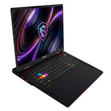 MSI Raider 18 Max HX A2WJ-1425FRY – underside med ventilation