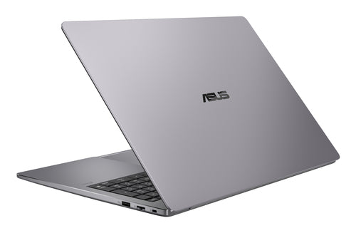 ASUS ExpertBook P5 G2 P5605CAA-PL0217X Copilot+ PC – set skråt forfra (vinkel 3); tastaturlayout illustrativt
