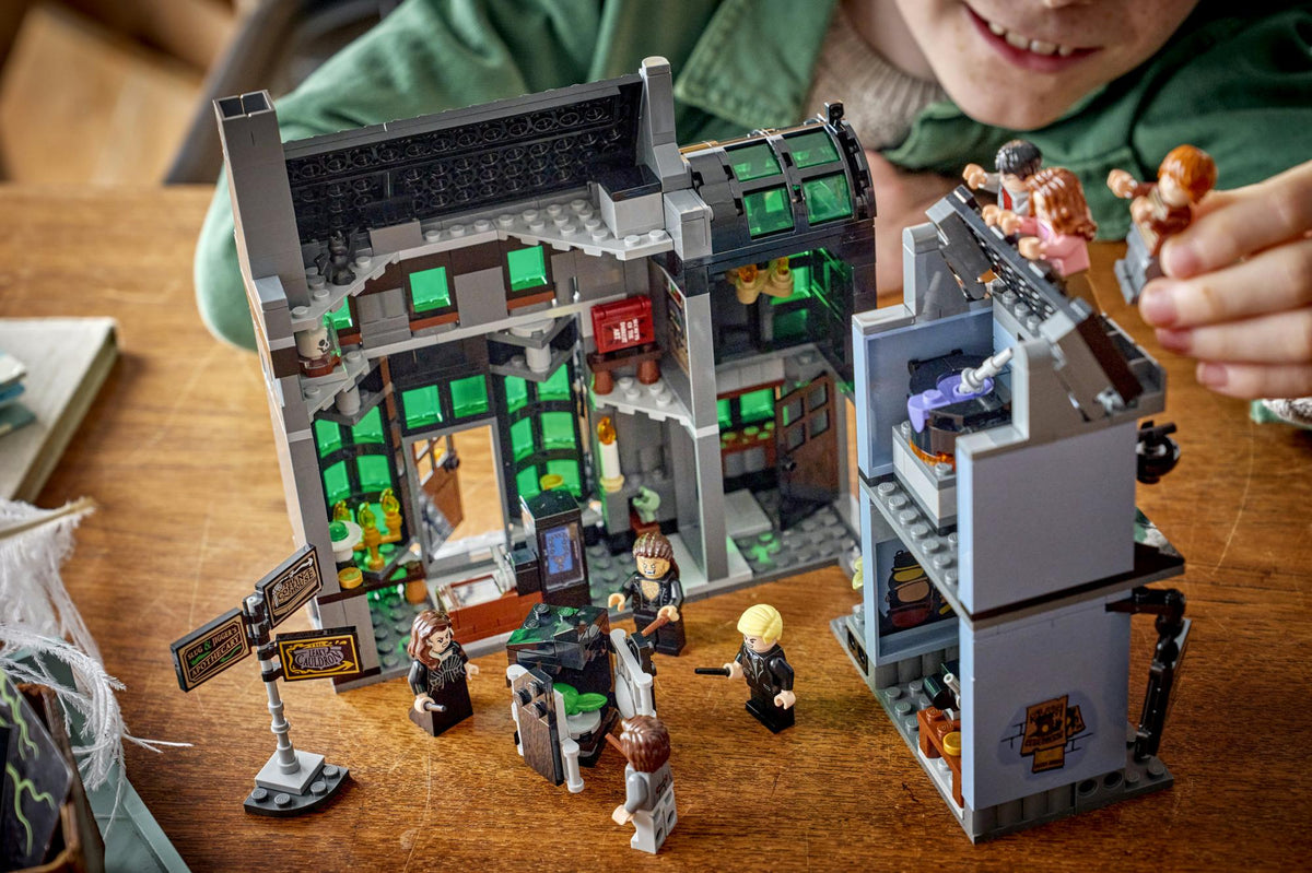 LEGO - Harry Potter TM - Knockturn Alley™ Wizarding Shops (76471) LEGO
