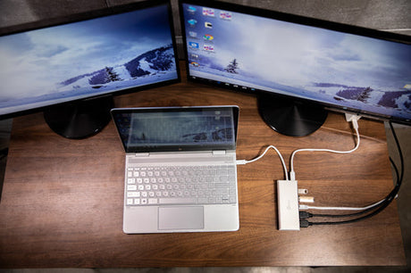 j5create JCD381-N – USB-C-dock med to HDMI-udgange – Laptop med eksterne skærme som eksempel