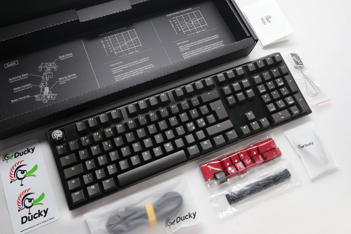 Ducky One 3 - Aura Black Nordic - Fullsize - Cherry Silent Red- RGB