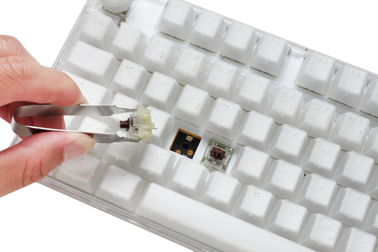 Ducky One 3 - Aura White Nordic - SF 65% - Cherry Brown - RGB