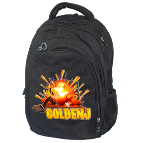 En sort rygsæk, hvor man kan se fronten, som har et GoldenJ mønster med en mand i en gul hoodie, som løber væk fra en eksplosion
