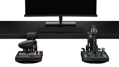Turtle Beach VelocityOne Universal Sim Mount – beslag – To beslag med separat flyudstyr som brugseksempel