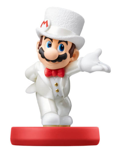 Mario Wedding Outfit amiibo i hvidt jakkesæt på rød sokkel