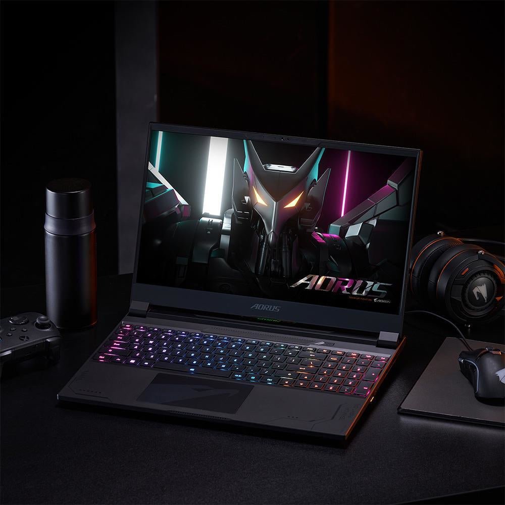 AORUS 15X ASF B3DE654SH 15.6 I9-13900HX 16GB 1TB NVIDIA GeForce RTX 4070 / Intel UHD Graphics Windows 11 Home Gigabyte Technology