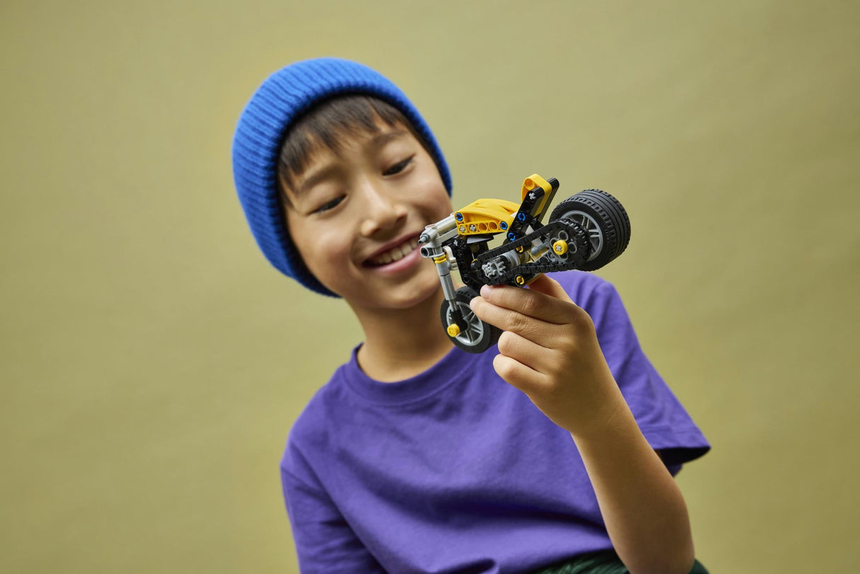 LEGO - Technic - Yellow Motorbike (42225) LEGO