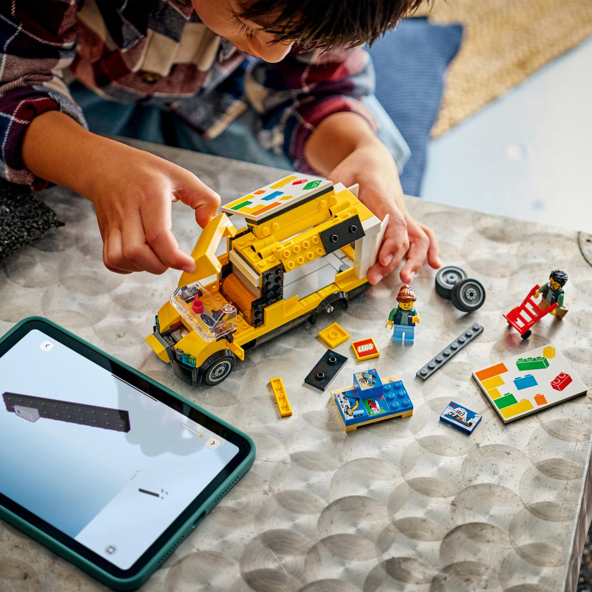 LEGO - LEGO City - The LEGO® Van (60500) LEGO