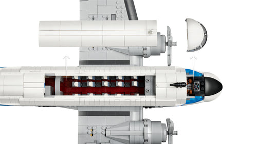 LEGO Icons 11378 – flyets passagerkabine med taget taget af