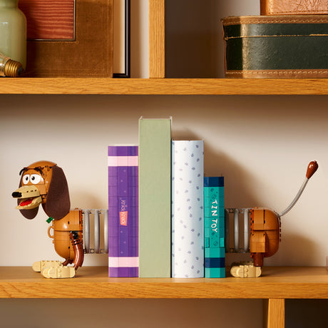 LEGO 43301 Disney Pixar Toy Story Slinky Bookends